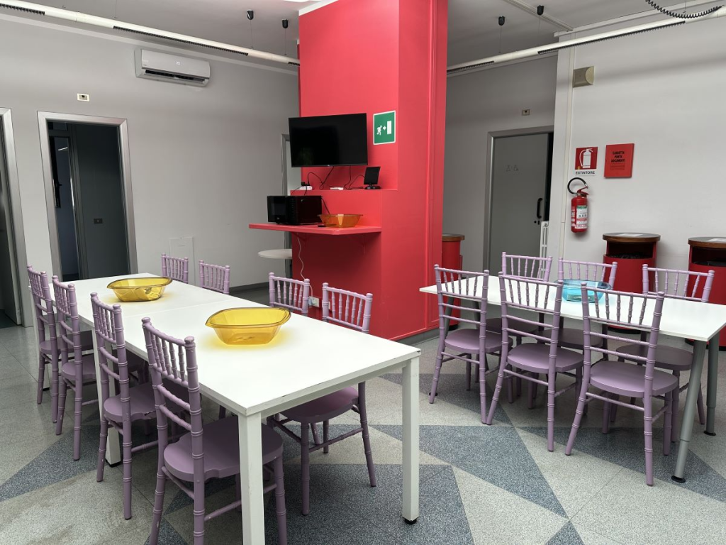 https://www.z3xmi.it/get image/Casa+emergenza+donne+