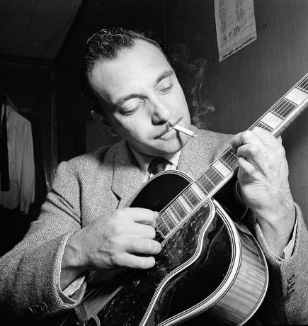 https://www.z3xmi.it/get image/Django Reinhardt %28Gottlieb 07301%29