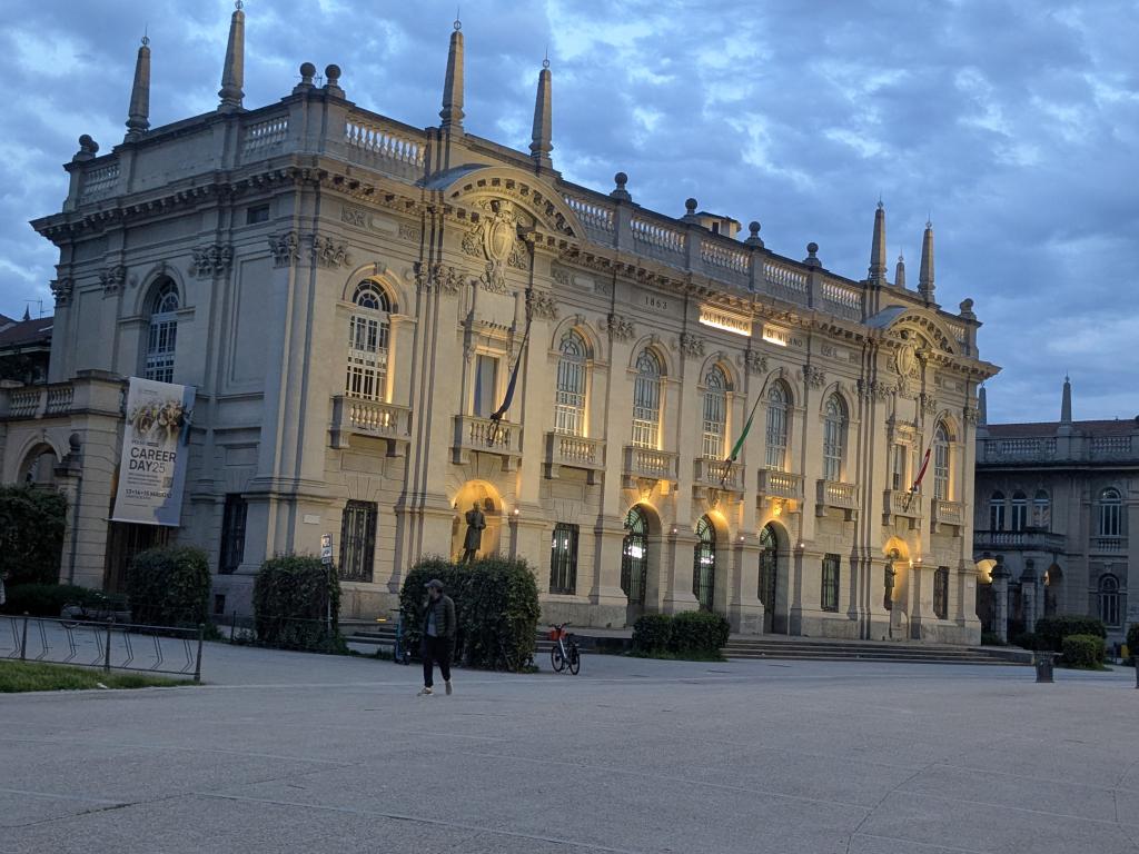 https://www.z3xmi.it/get image/Politecnico+al+crepusolo+