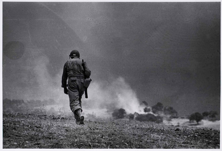 https://www.z3xmi.it/get image/robert capa soldier WEB