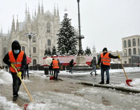 Spalatura neve Milano 00003