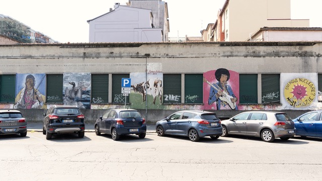 I murales prima del restauro (foto di Sergio Seghetti) I murales prima del restauro (foto di Sergio Seghetti)