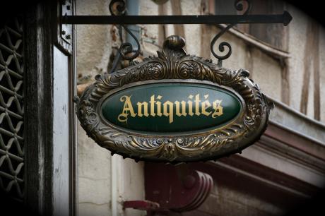 antiques 3697989 960 720 antiques 3697989 960 720