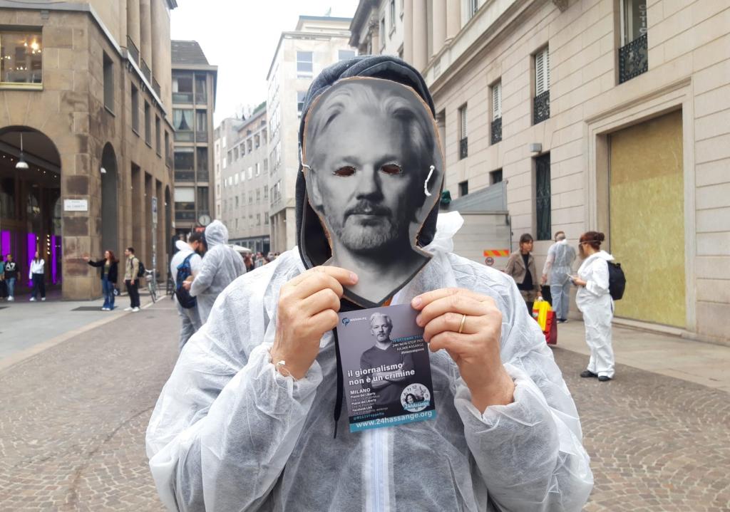 assange 1 assange 1