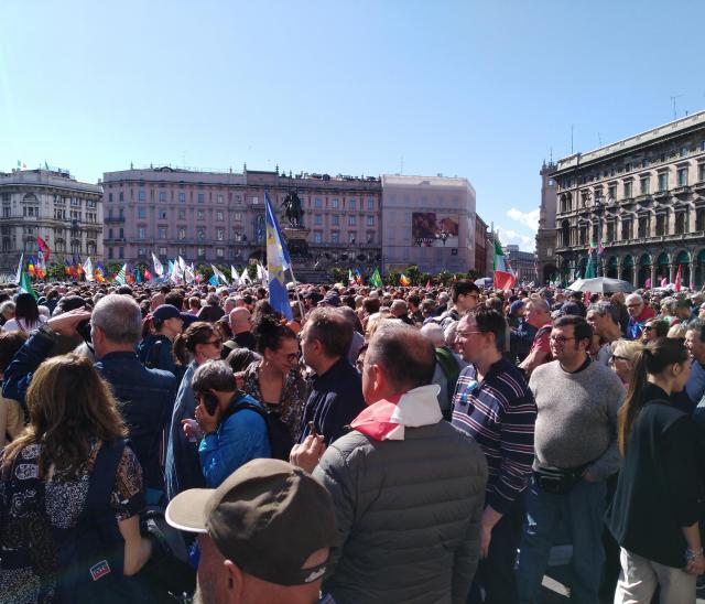 25 apr piazza colma  (1)