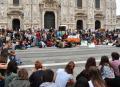 FFF 27 09 19 sit in in Duomo 01